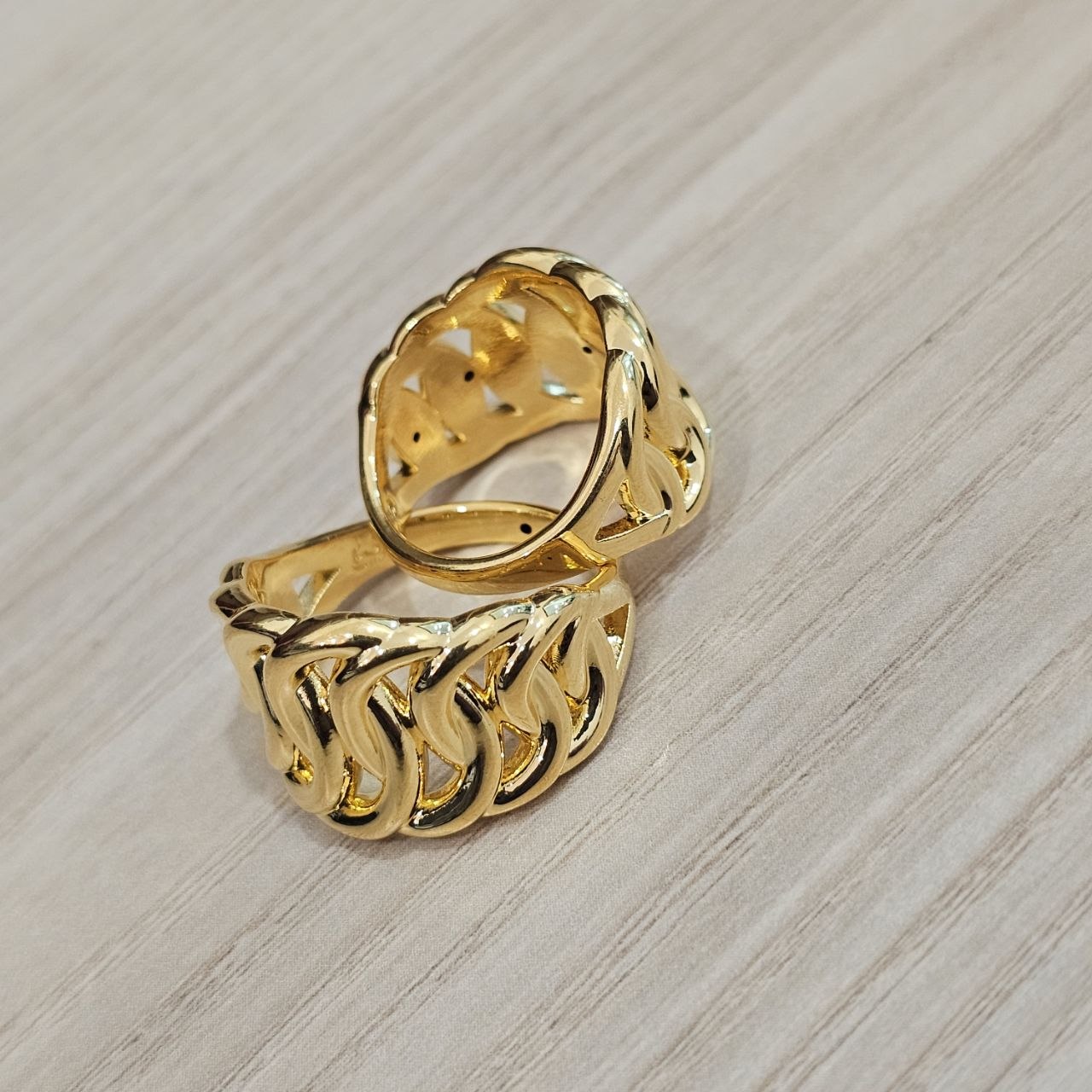 916 Gold Crescent Chain Ring Latest Design Bold and Feather Light