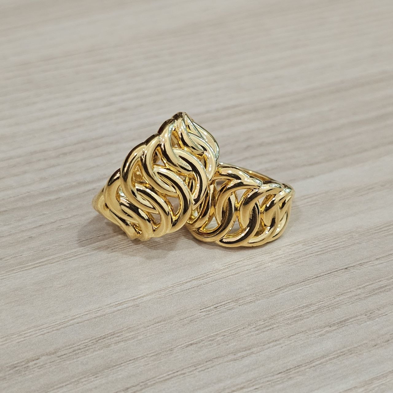 916 Gold Crescent Chain Ring Latest Design Bold and Feather Light