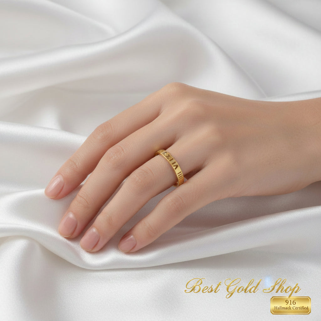916 Gold Mini Roman Numeral Ladies Ring