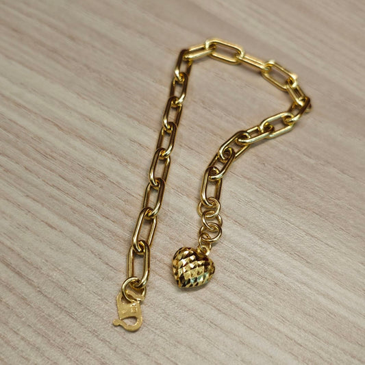 916 Gold Clip Link Bracelet with Dangling Heart