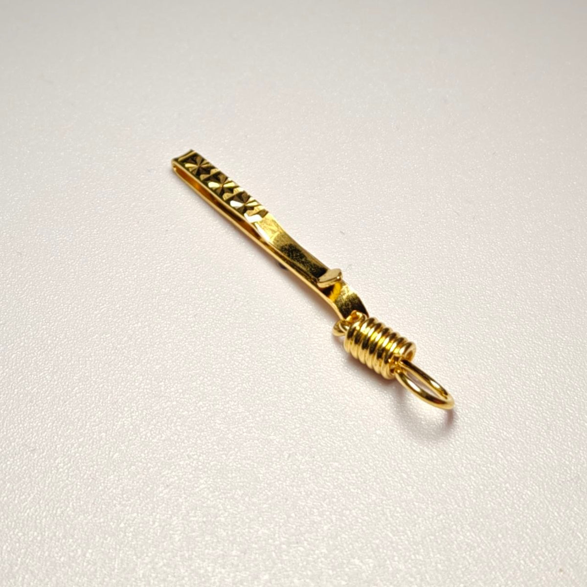 22k / 916 Gold Amulet Clip Simple and Elegant