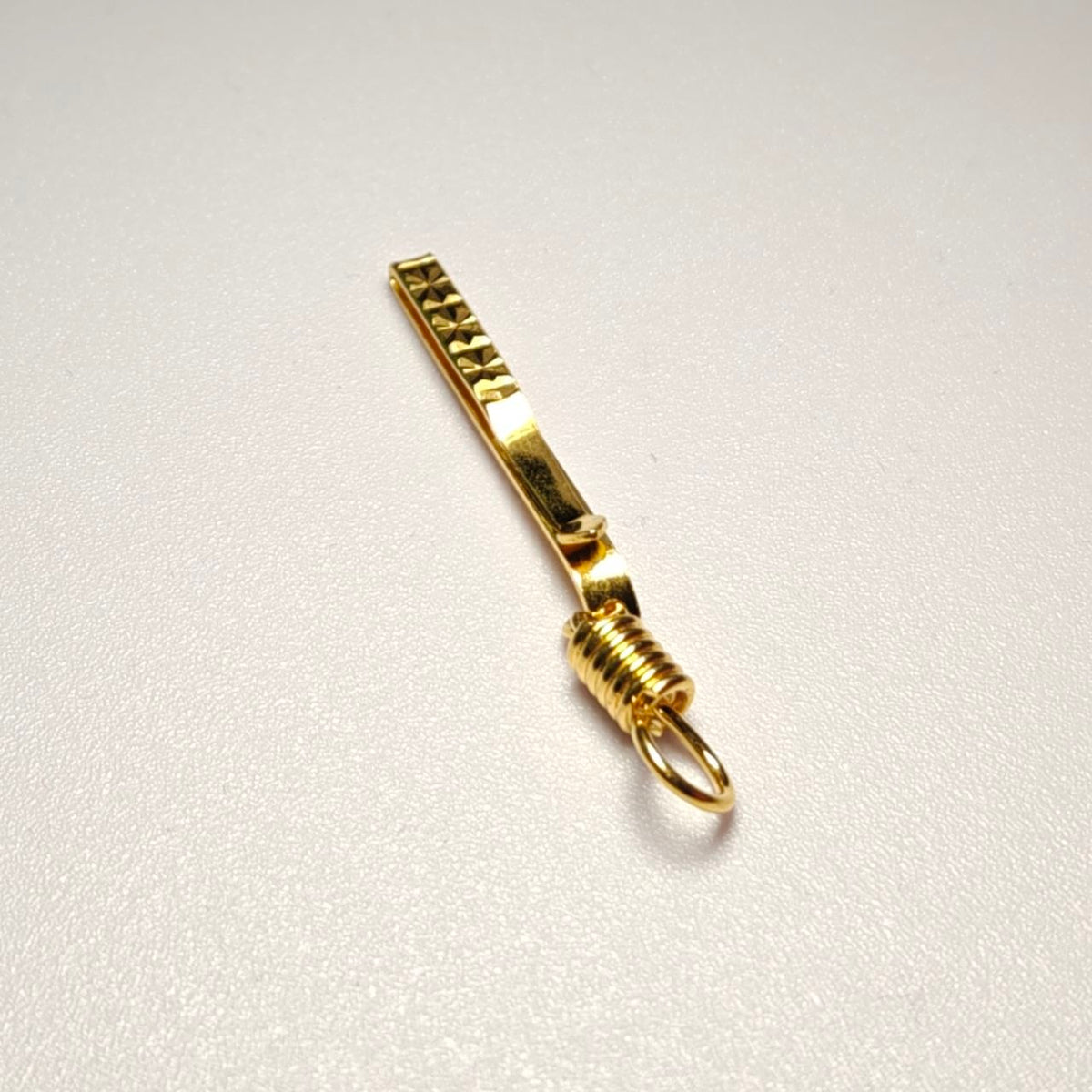 22k / 916 Gold Amulet Clip Simple and Elegant