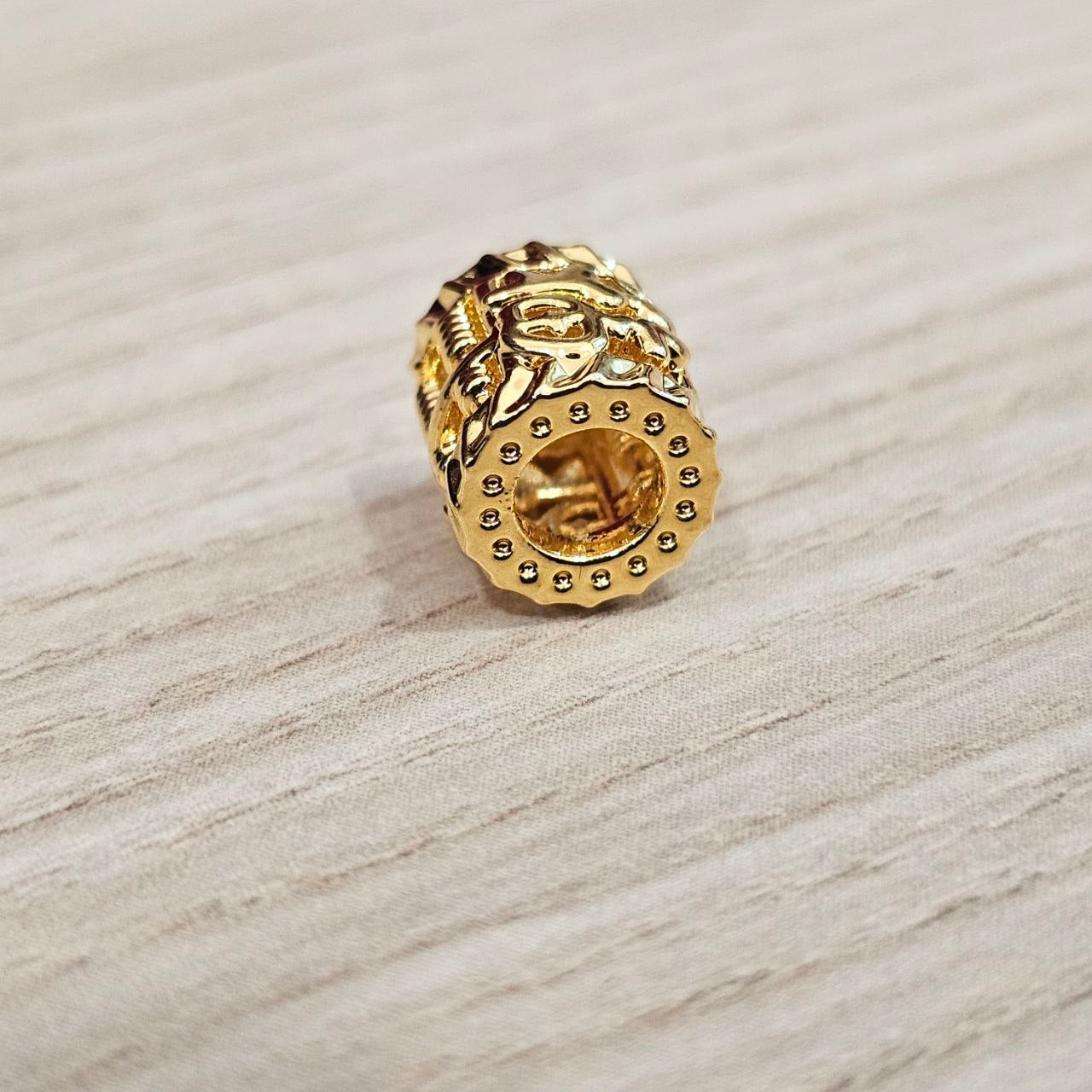 22k / Emas 916 0.26 hingga 0.45 gram Loket dan Azimat Grand