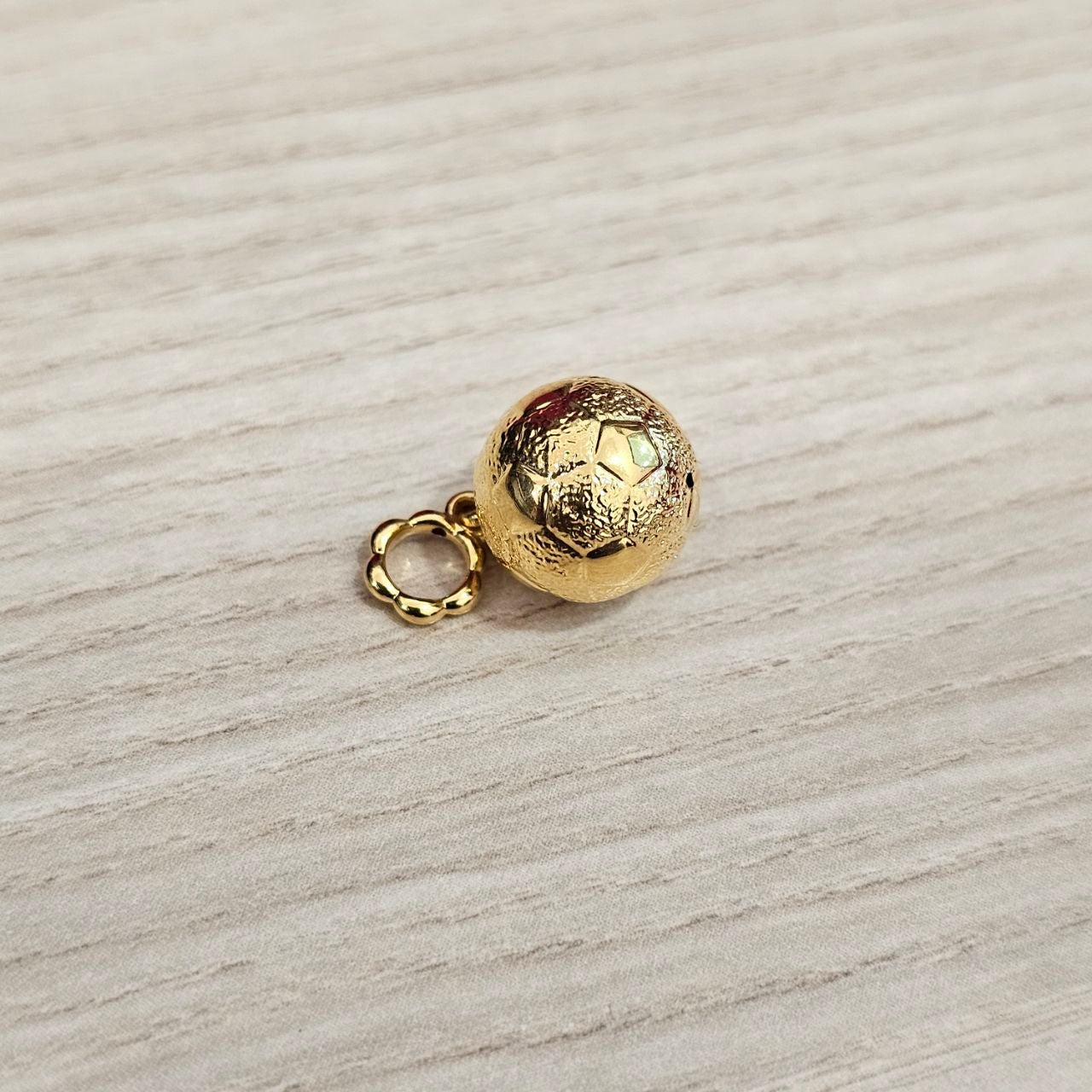22k / Emas 916 0.26 hingga 0.45 gram Loket dan Azimat Grand