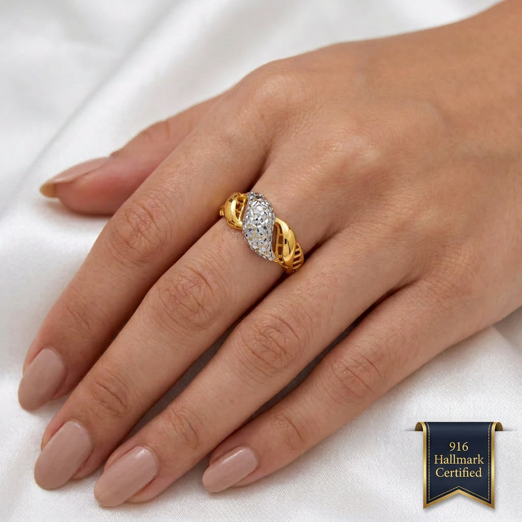 916 Gold Two-Tone Twist Ring | Elegant 22K Gold Design