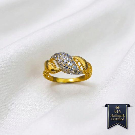 916 Gold Two-Tone Twist Ring | Elegant 22K Gold Design